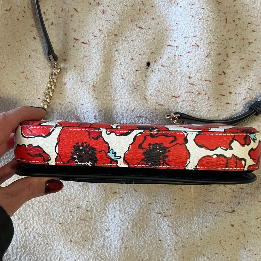 Kate Spade White and Red Poppy Crossbody Bag with free gift - Picture 5 of 11